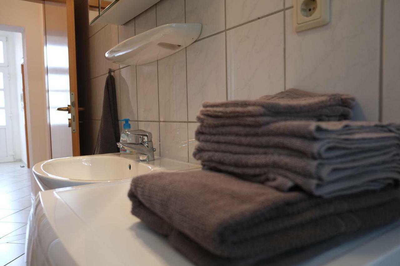 أوبيرهاوزين Ferienwohnung Mit Terasse المظهر الخارجي الصورة